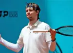 Видеообзор матча Александр Бублик vs Якуб Меншик на «Мастерсе» в Мадриде