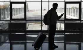Штрафы и конфискация денег: гражданам России, планирующим поездки в Казахстан, напомнили важные правила