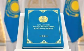 Президент отметил вклад депутатов Парламента в разработку и принятие новой Конституции