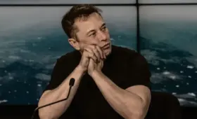 Илон Маск потерял статус триллионера из-за падения акций SpaceX