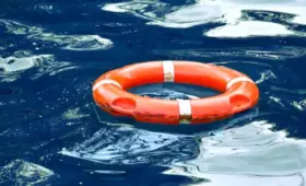 Отдыхающих унесло в море в Актау: потребовалась срочная помощь спасателей