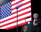 США пригрозили Канаде санкциями из-за дыма от лесных пожаров