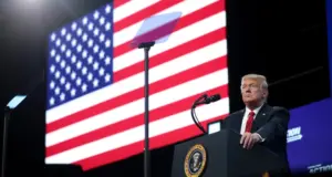 США пригрозили Канаде санкциями из-за дыма от лесных пожаров