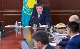 Бектенов поручил ускорить цифровизацию коммунальной сферы в Казахстане