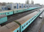Казахстанка попала под поезд и чудом выжила: раскрыты детали инцидента