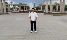 «Здесь началась моя жизнь»: самый известный клоун Казахстана Мурат Мутурганов вернулся в Жезказган