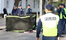 Смертельный удар: водитель погиб после тарана трамвайного столба в Павлодаре