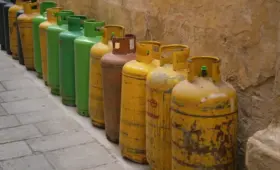 Как взрываются газовые баллоны, показал пожарный из Семея
