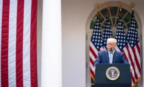 Трамп пригрозил объявить Ормузский пролив территорией США
