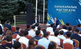 Глава Актюбинской области Асхат Шахаров пообщался с молодежью в формате «OPEN TALK»