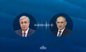 Токаев и Пашинян обсудили развитие отношений Казахстана и Армении