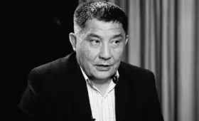 Умер казахстанский поэт и журналист Бекжан Аширбаев