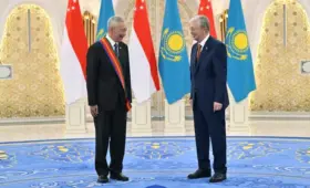 Ли Сянь Луна наградили орденом «Достық» за вклад в отношения Казахстана и Сингапура