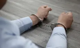 Туриста из Франции задержали в аэропорту за отсутствие чувства юмора