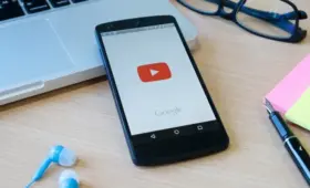 В Британии учителя лишили права преподавать после инцидента с поиском на YouTube