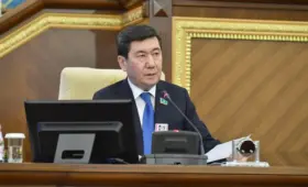 Ерлан Кошанов избран председателем Қазақстан Халық Кеңесі