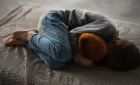 Родители бросили пятилетнего сына в раскаленной машине ради развлечения