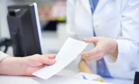 Просроченные лекарства продавали казахстанцам некоторые аптеки