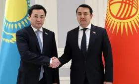 Спикер Курултая встретился с председателем Жогорку Кенеша
