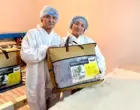 Укутать теплом: казахстанская семья шьет комфортные одеяла, которыми укрываются даже за границей