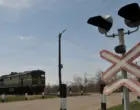 Выпрыгнул из кабины и сбежал: поезд Алматы – Петропавловск столкнулся с грузовиком