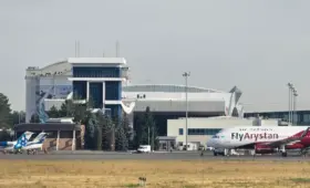 Самолет FlyArystan развернули в Алматы на пути в Павлодар, рейсы отменили: что произошло