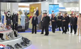 Ким Чен Ына объявили умершим в соцсетях: в КНДР показали новые фото лидера