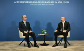 Касым-Жомарт Токаев провел встречу с президентом Азербайджана