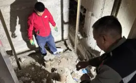 В Атырау лифт с людьми рухнул с третьего этажа: есть пострадавшие